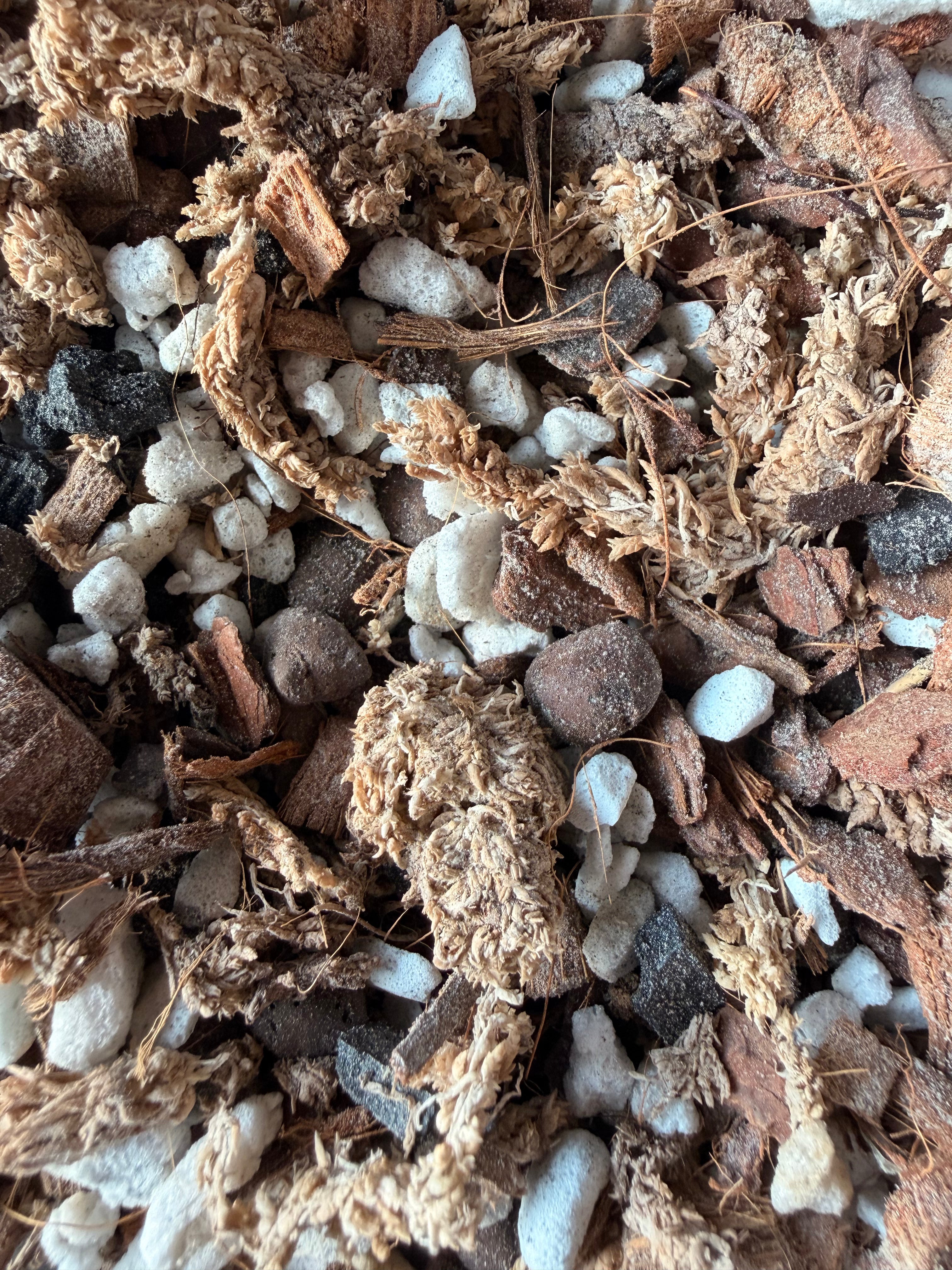 Hand Mixed Chunky Mix